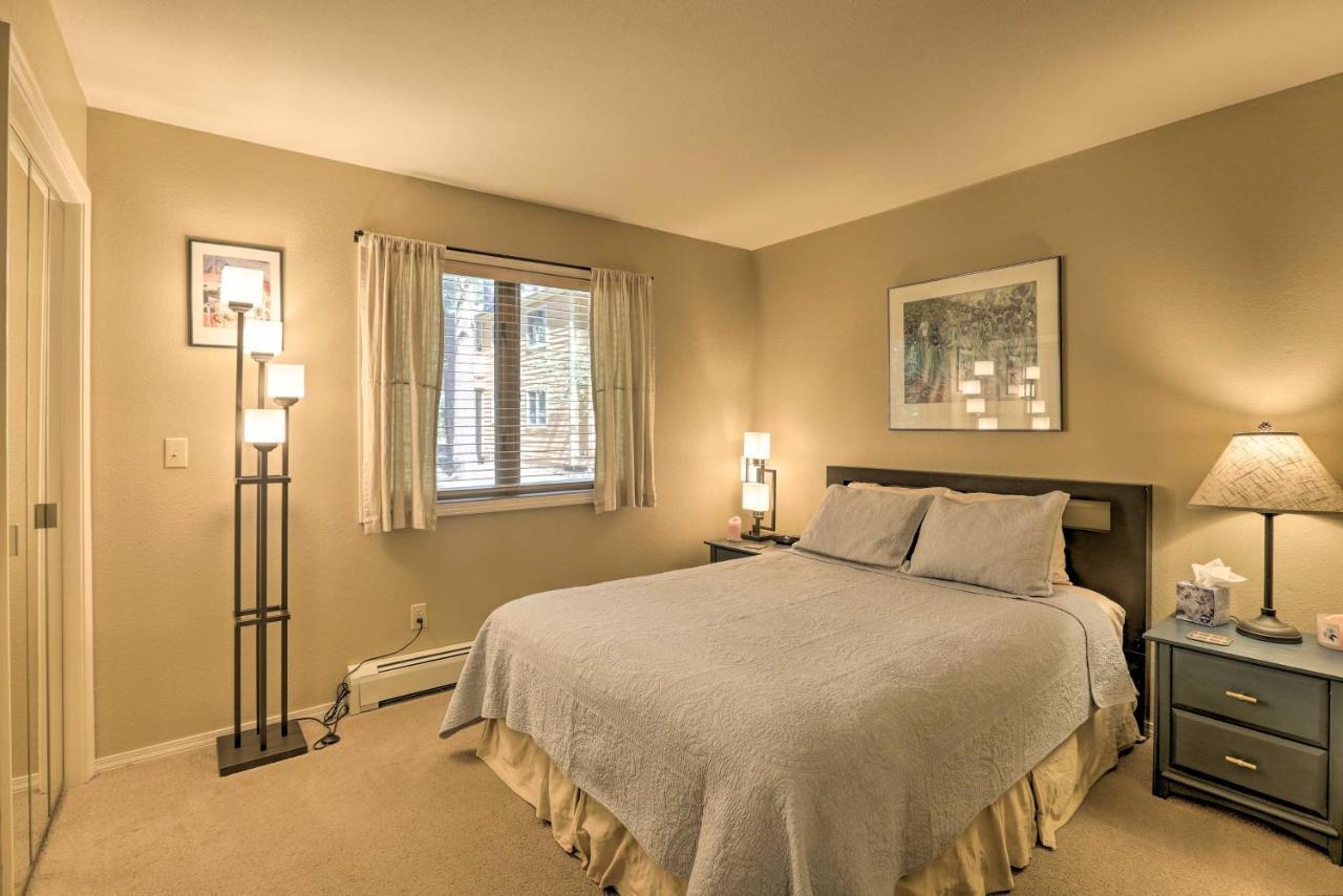 Corner-Unit Condo With Grill Walk To Lake Tahoe! Incline Village Eksteriør billede
