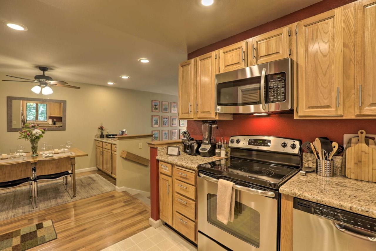 Corner-Unit Condo With Grill Walk To Lake Tahoe! Incline Village Eksteriør billede