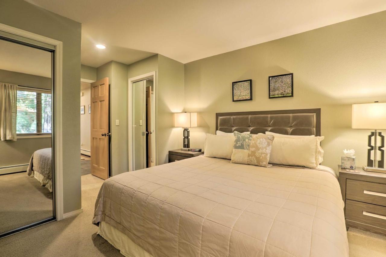 Corner-Unit Condo With Grill Walk To Lake Tahoe! Incline Village Eksteriør billede